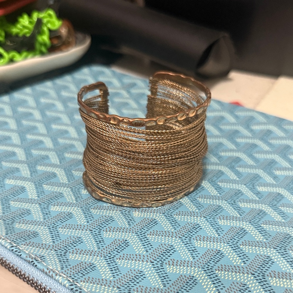 Elegant Gold-Toned Wire Cuff Bracelet